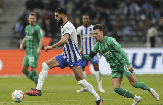 帕纳辛纳主场对决流浪者